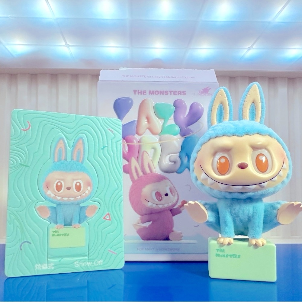 Pop Mart Labubu Lazy Yoga Figure - Show Off
